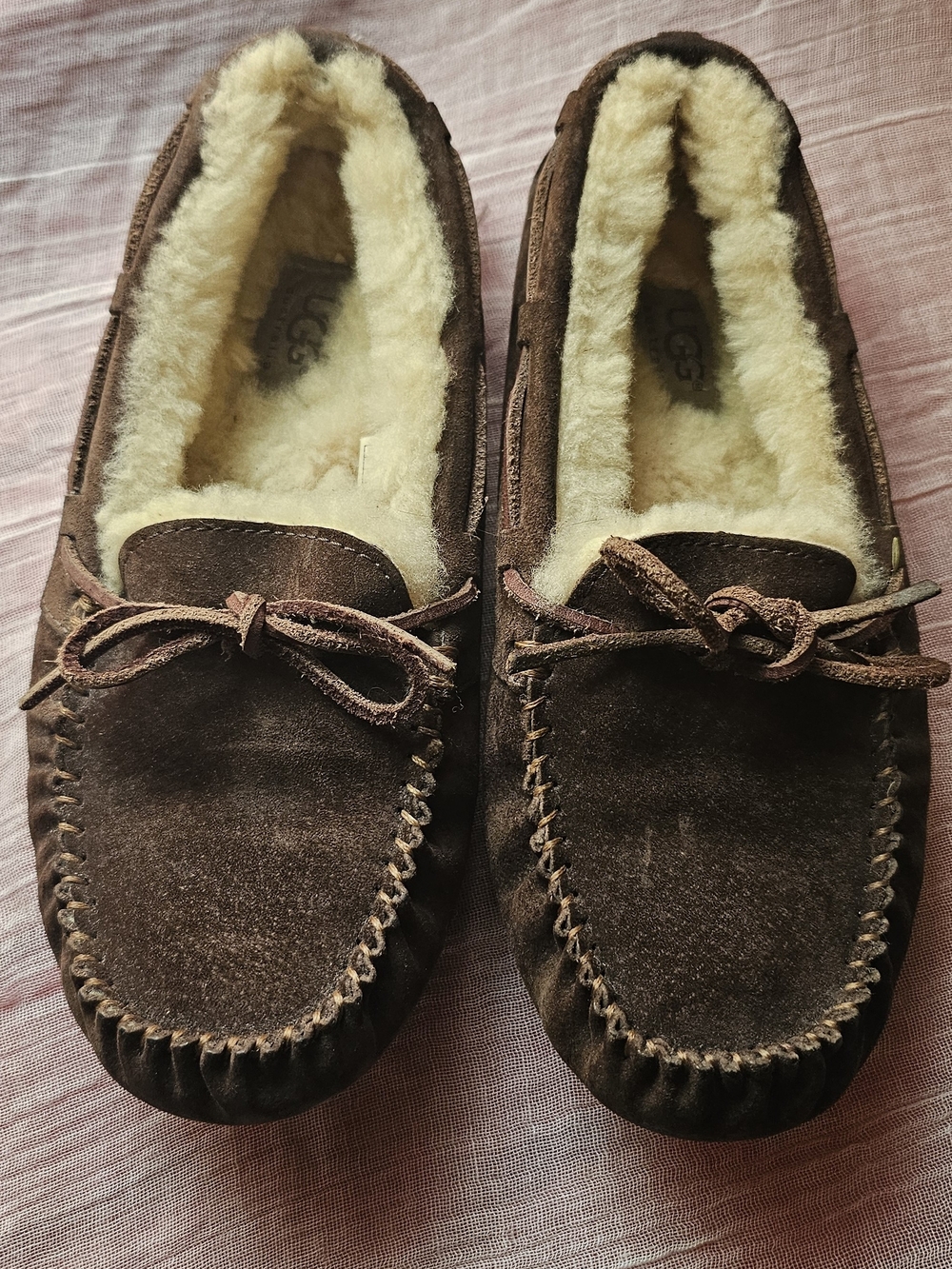 UGG Women's Chestnut Suede Shearling Moccasin Slippers Size 7